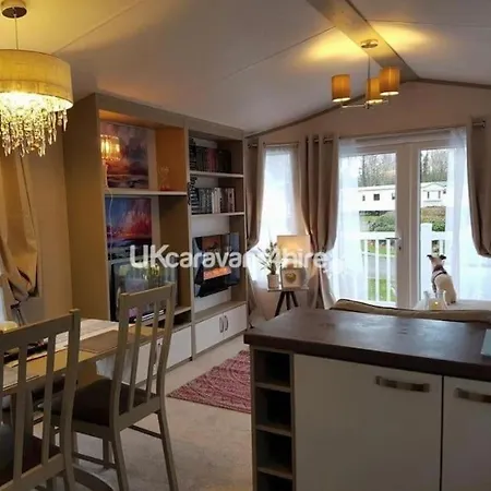 Susie'S Beautiful Caravan Near The Sea Pwllheli Exterior photo